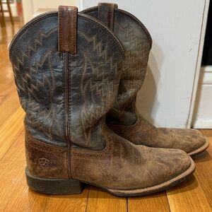 Ariat Distressed Brown Western Boots